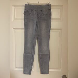 Rock & Republic Fever Pull-on jeans/jeggings